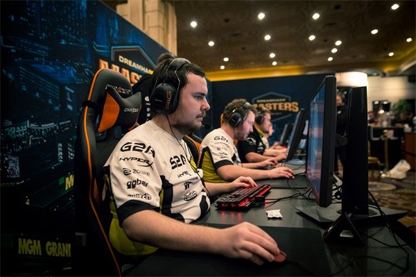 来注重阵型 来注重阵型