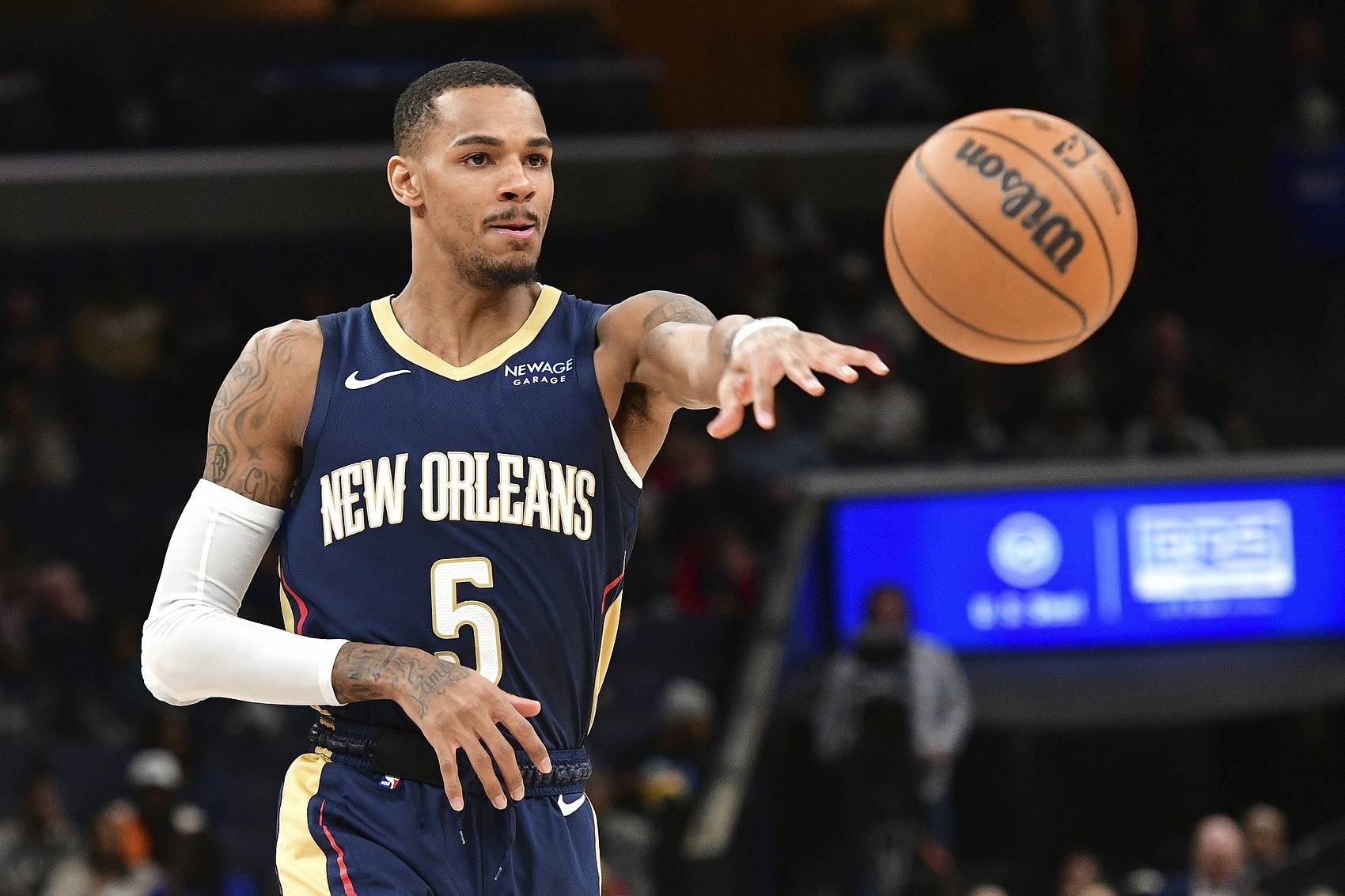 奥尔莫出战 奥尔莫出战